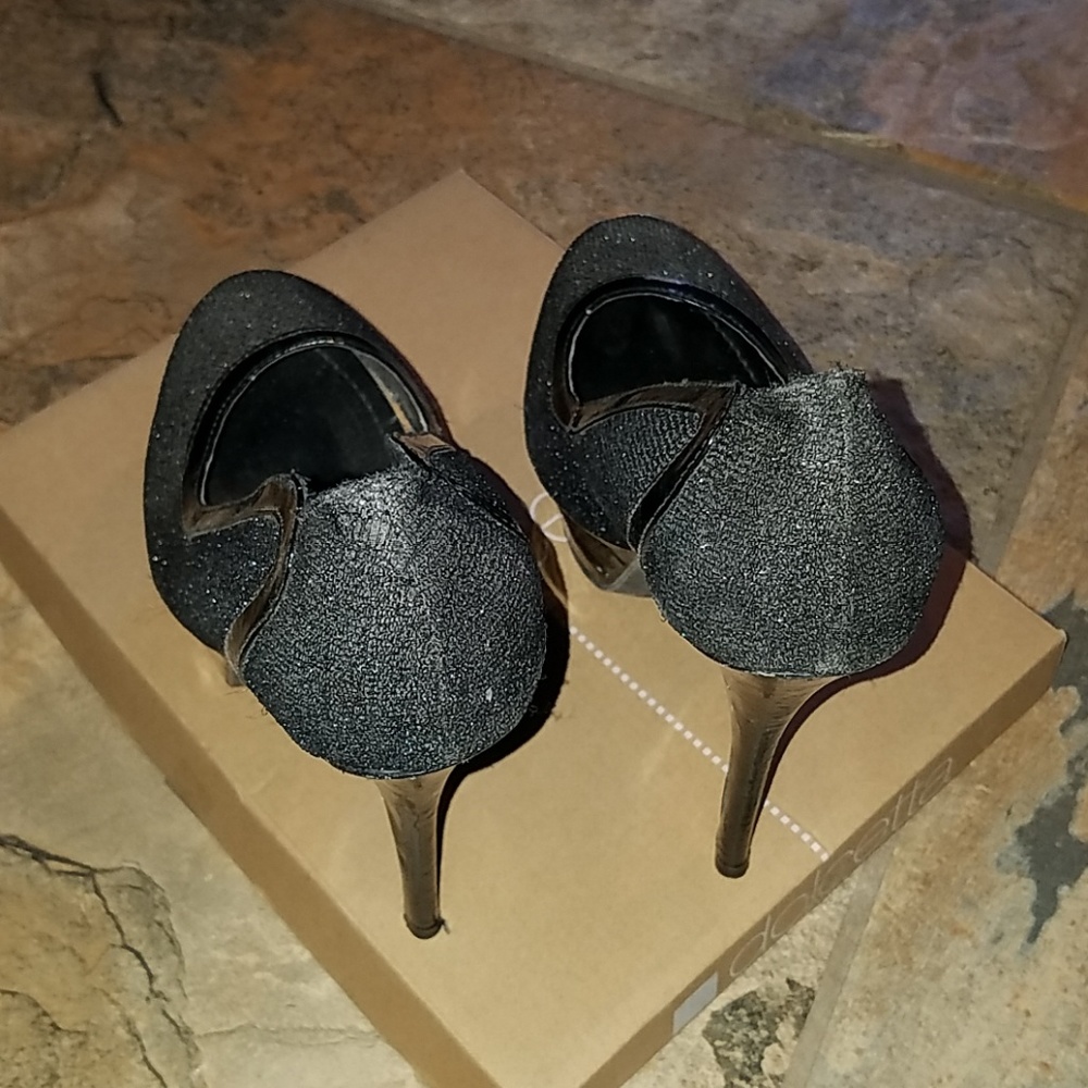 Stiletto - Picture 5 of 8